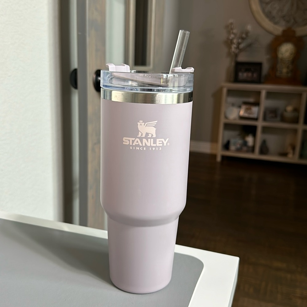 Stanley 30oz Quencher Tumbler